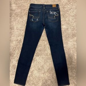 Super stretch mid rise jegging. Like new.